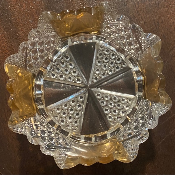 Vintage antique glass ashtray - Picture 2 of 4